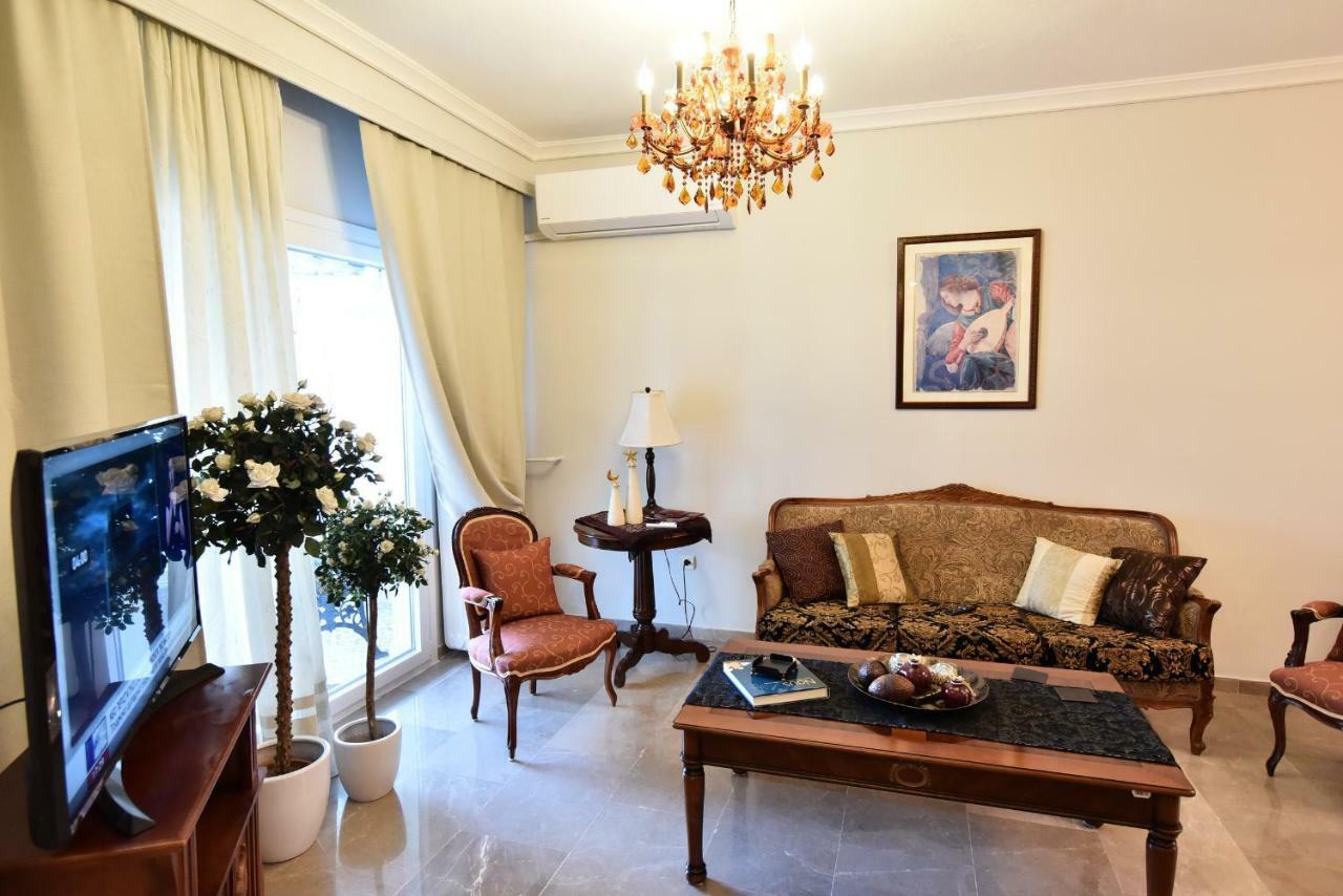 Queens Bed&Rest Luxury Apartment Kavala Bagian luar foto
