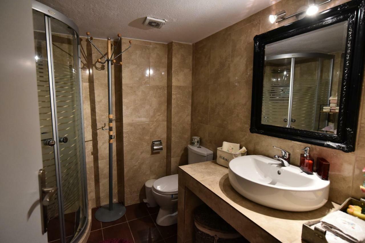 Queens Bed&Rest Luxury Apartment Kavala Bagian luar foto